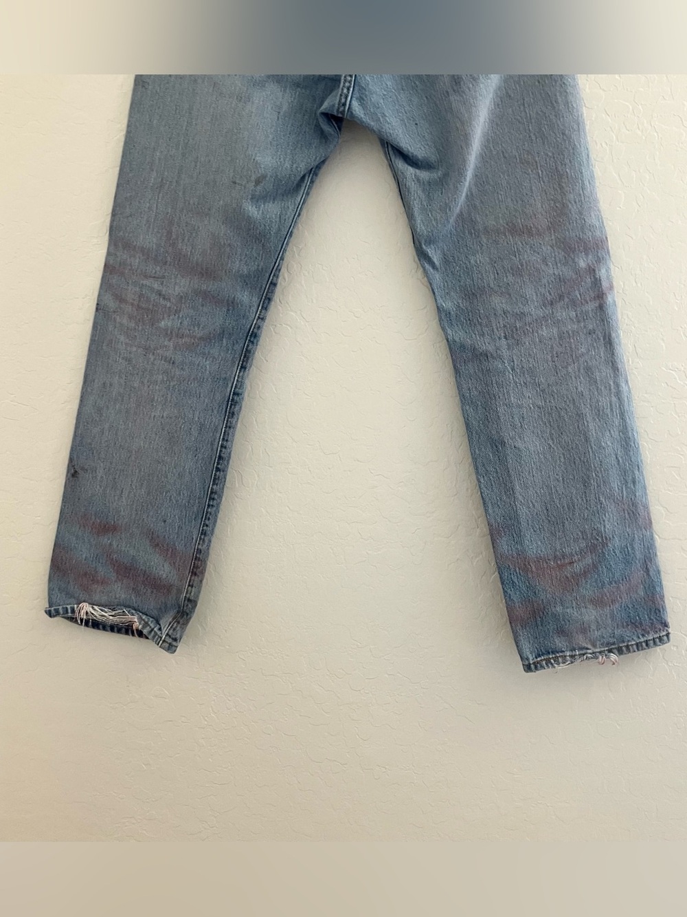 💙 Levi’s 501 Men’s Original Button Fly Jeans W31 L30 Y2K Distressed Paint - Picture 15 of 17